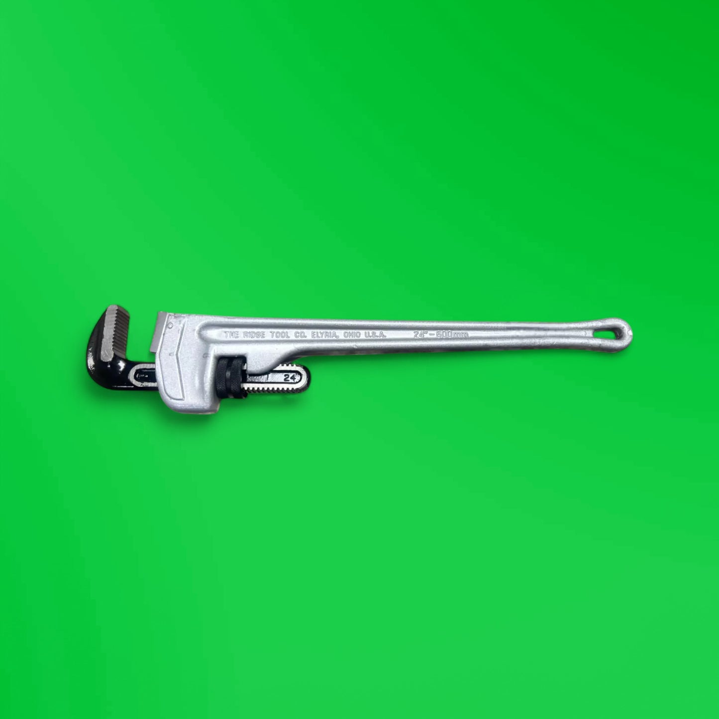 REFURBISHED RIDGID 31030 24'' STRAIGHT PIPE WRENCH, CAST IRON