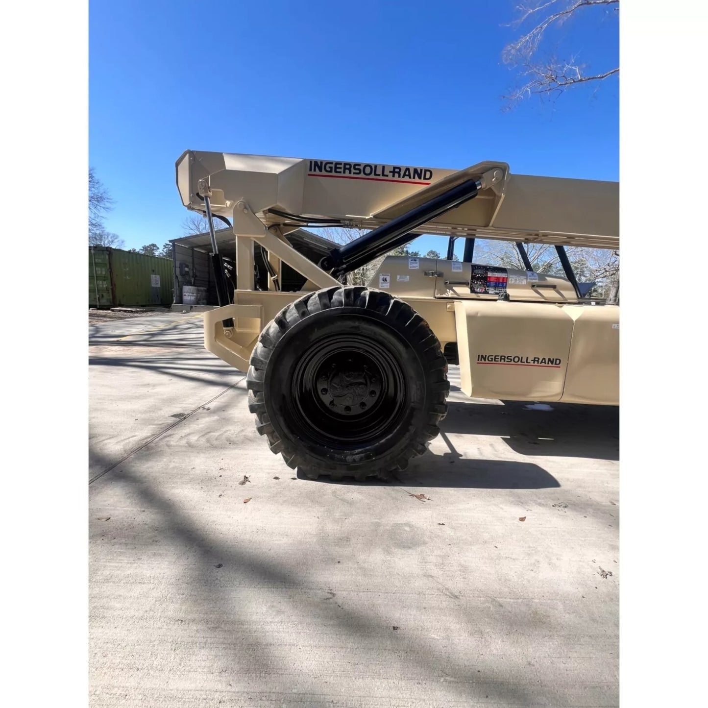 INGERSOLL-RAND TELEHANDLER VR-843