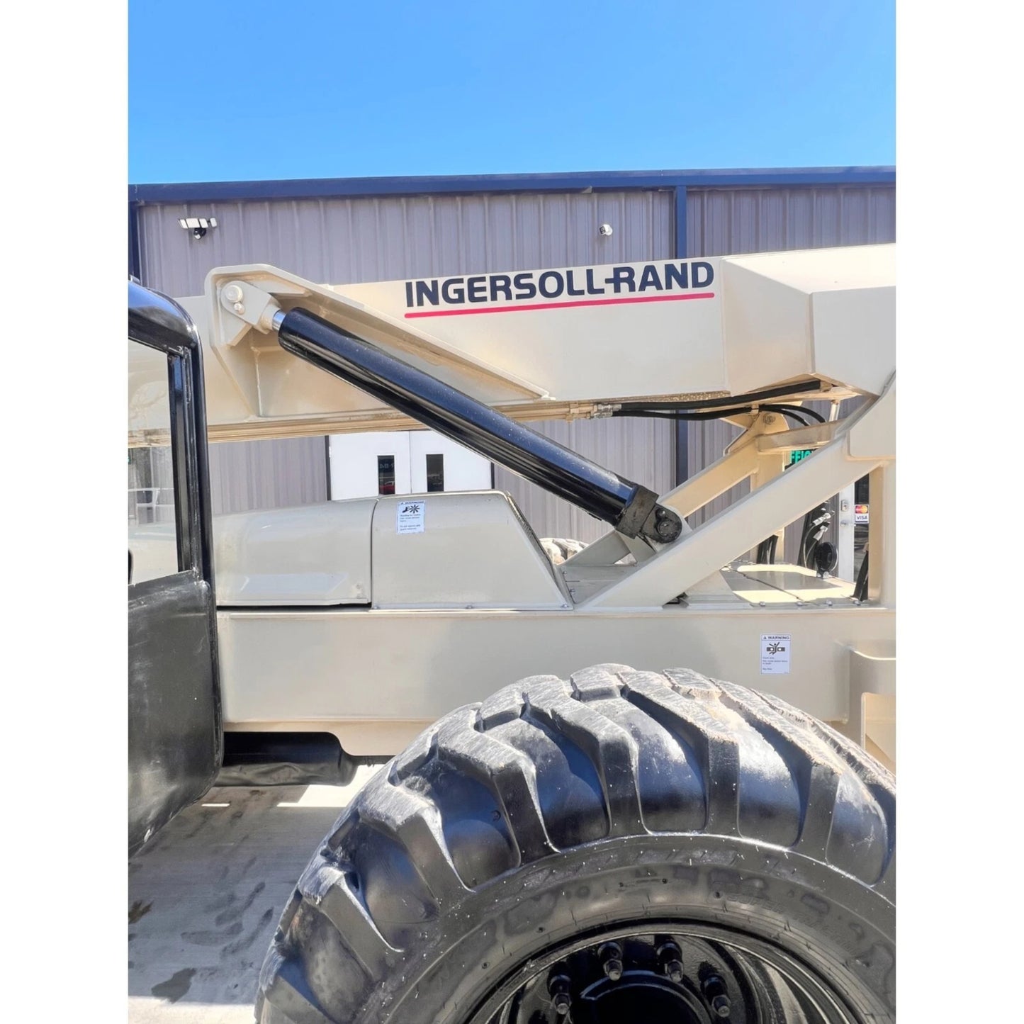 INGERSOLL-RAND TELEHANDLER VR-843