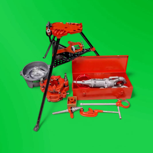 RIDGID 700 COMPLETE, WITH 12R DIE SET 1/2 -2", 141 , AND MORE, SEE DESCRIPTION