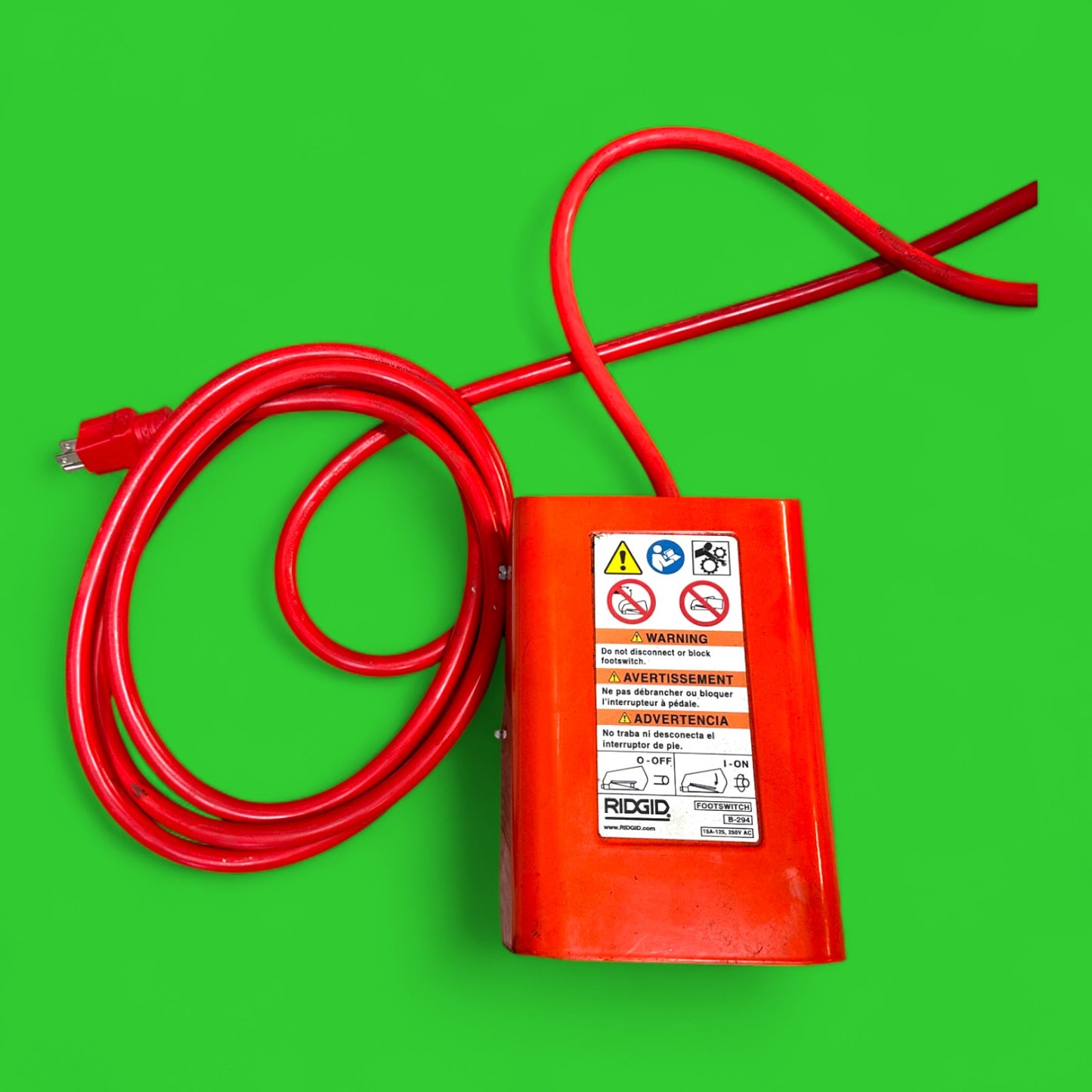 RIDGID 1822-I PIPE THREADER WITH 811 DIE HEAD,REAMER ,CUTTER AND FOOTSWITCH